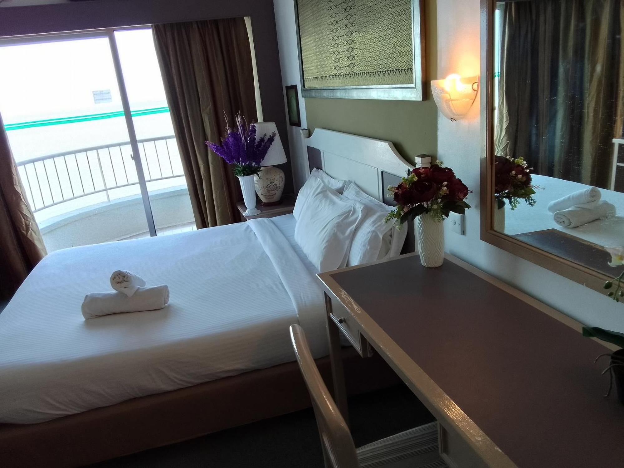 Beachfront Full Sea Penang Tanjung Bungah  Exterior foto